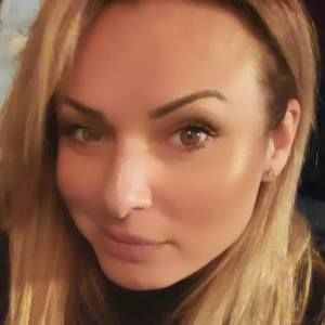 Meet your Posher, Najla